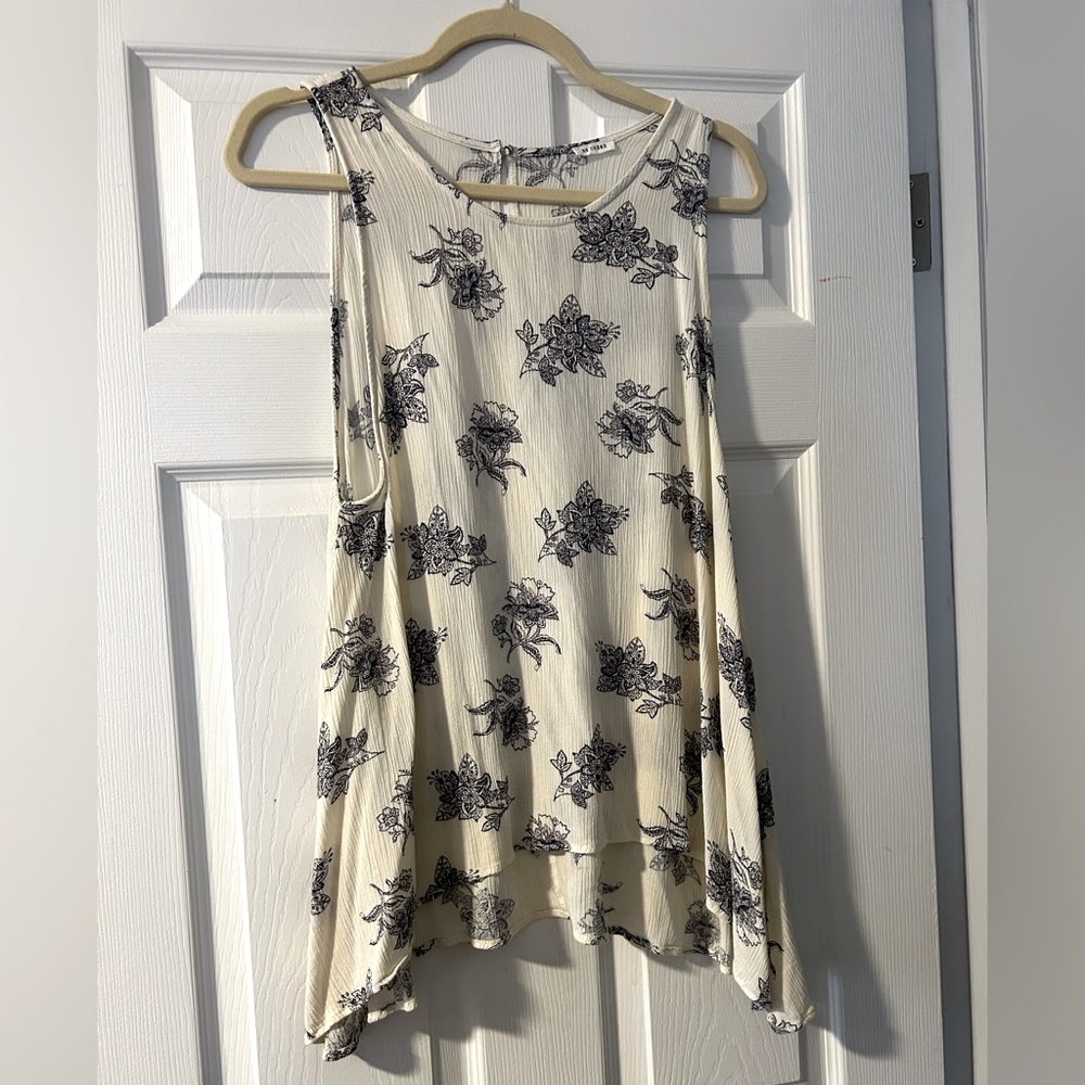 White and blue flowy tank top